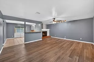 604 Holly Ln, Duncanville, TX 75116 - Photo 4