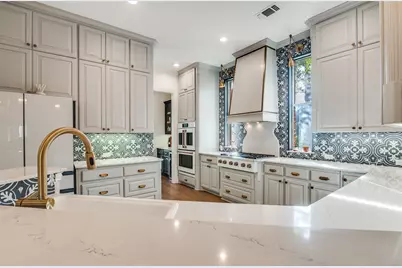 8005 Rosemont Drive, Plano, TX 75025 - Photo 10