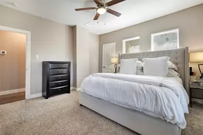 828 Elsbeth Street, Dallas, TX 75208 - Photo 22