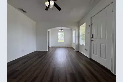 5633 Curzon Avenue, Fort Worth, TX 76107 - Photo 8