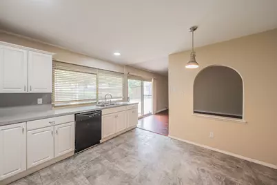 2710 Ashglen Drive, Garland, TX 75043 - Photo 10