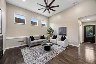 7030 Blackwood Dr, Dallas, TX 75231 - Photo 18