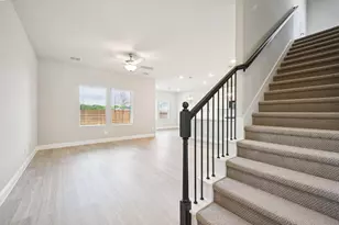 718 London Town Ln, Princeton, TX 75071 - Photo 2