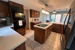 2312 Westbrook Dr, Carrollton, TX 75007 - Photo 6