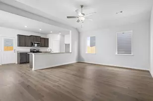1533 Harvester Dr, Fort Worth, TX 76140 - Photo 4