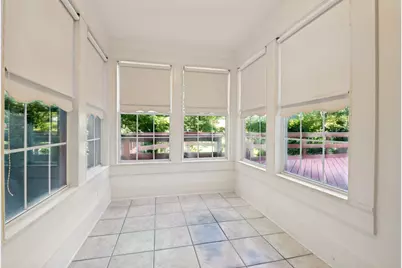 111 S Willomet Avenue, Dallas, TX 75208 - Photo 20