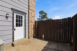 2319 St Gregory St, Arlington, TX 76013 - Photo 20
