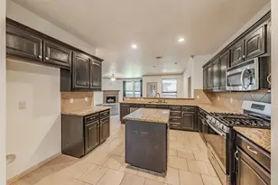 3316 Lone Tree Ln, Fort Worth, TX 76244 - Photo 10