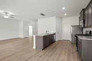 9640 Stranton Dr, Fort Worth, TX 76140 - Photo 4