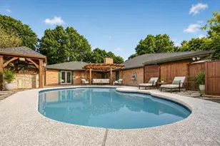 2709 Chadwick Dr, Plano, TX 75075 - Photo 2