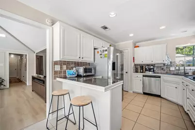 118 Willowcrest Drive, Garland, TX 75040 - Photo 12