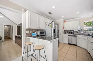 118 Willowcrest Dr, Garland, TX 75040 - Photo 12