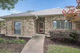 7300 Wind Chime Dr, Fort Worth, TX 76133 - Photo 2