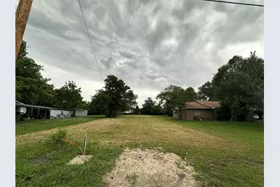 316 E Davis Street, Howe, TX 75459 - Photo 4