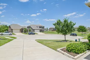 825 Tulip Ct, Forney, TX 75126 - Photo 2