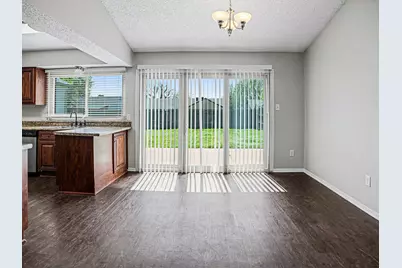 1702 Crimson Court, Arlington, TX 76018 - Photo 6