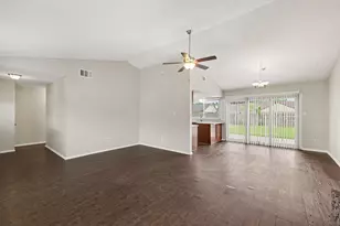 1702 Crimson Ct, Arlington, TX 76018 - Photo 8