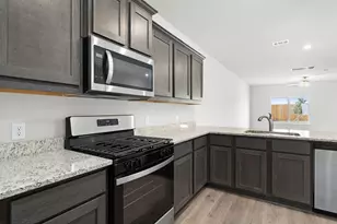 9676 Stranton Dr, Fort Worth, TX 76140 - Photo 2