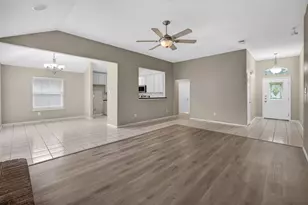 1105 Hidden Glade Dr, Mansfield, TX 76063 - Photo 2