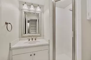 7820 Meadow Park Dr, Dallas, TX 75230 - Photo 28