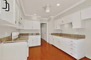 7820 Meadow Park Dr, Dallas, TX 75230 - Photo 16