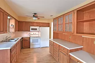 1416 E Windsor Dr, Denton, TX 76209 - Photo 6