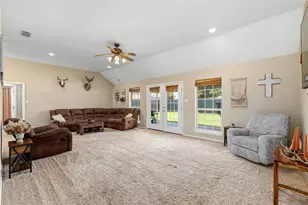 1406 Glenwood Dr, Stephenville, TX 76401 - Photo 4