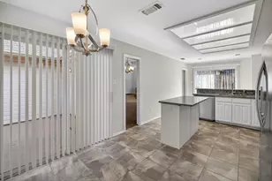1009 McCoy Dr, Irving, TX 75062 - Photo 16