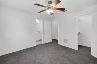 1009 McCoy Dr, Irving, TX 75062 - Photo 12