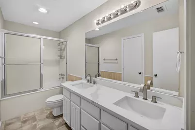 1009 McCoy Drive, Irving, TX 75062 - Photo 10