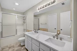 1009 McCoy Dr, Irving, TX 75062 - Photo 10
