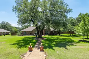 100 Twisted Oak Ln, Crawford, TX 76638 - Photo 14