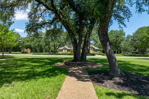 100 Twisted Oak Ln, Crawford, TX 76638 - Photo 16