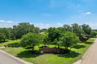 100 Twisted Oak Ln, Crawford, TX 76638 - Photo 2