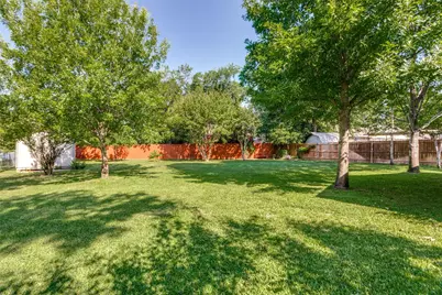 417 Arcadia Street, Hurst, TX 76053 - Photo 24