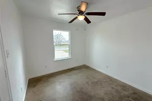 108 W Adams St, Itasca, TX 76055 - Photo 30