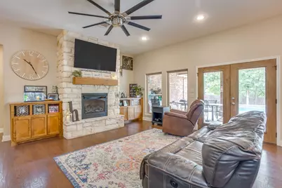 116 Flat Foot, Stephenville, TX 76401 - Photo 4