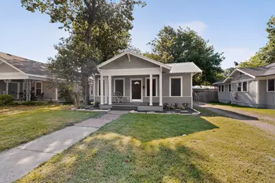 326 Virginia Avenue, Waxahachie, TX 75165 - Photo 2