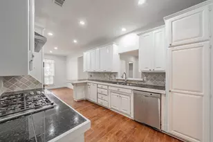 816 S Havenwood Ln, Fort Worth, TX 76112 - Photo 1