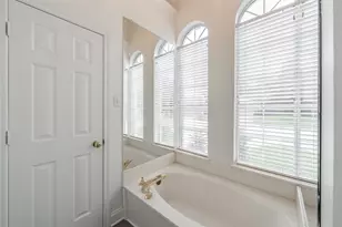 816 S Havenwood Ln, Fort Worth, TX 76112 - Photo 24