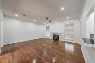 816 S Havenwood Ln, Fort Worth, TX 76112 - Photo 6