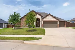 2504 Pinyon Hills Ct, Burleson, TX 76028 - Photo 2