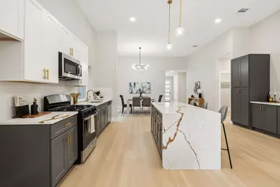 3604 Colonial Avenue, Dallas, TX 75215 - Photo 2