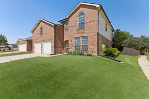 3649 Desert Mesa Rd, Fort Worth, TX 76262 - Photo 2