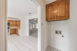1719 Sagebrush Trail, Grapevine, TX 76051 - Photo 12