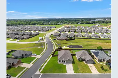 4100 Riata Ranch Road, Waco, TX 76705 - Photo 16