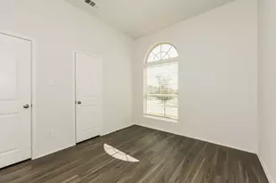 1814 Jasmine Dr, Lancaster, TX 75146 - Photo 6