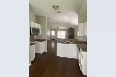2843 Saint Johns Avenue, Lancaster, TX 75146 - Photo 4