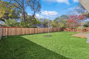6912 Clemson Dr, Dallas, TX 75214 - Photo 36