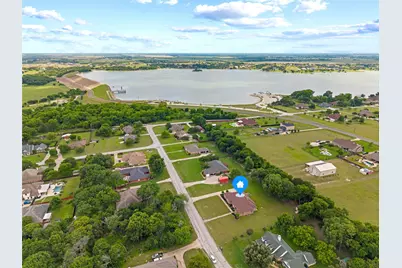 231 Ash Drive, Waxahachie, TX 75165 - Photo 2